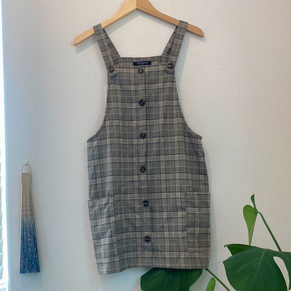 Grey plaid overall dress that I loved in winter with a cute black turtleneck👌🏽